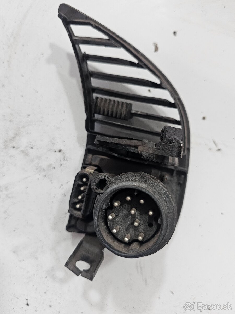 Vypinac svetiel e36 a zadne svetla compact - 2