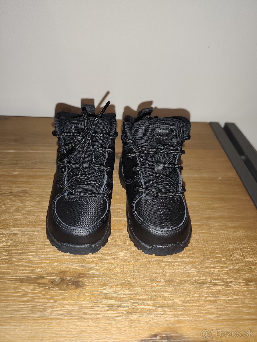 Nové Nike vysoké botasky čierne - 2