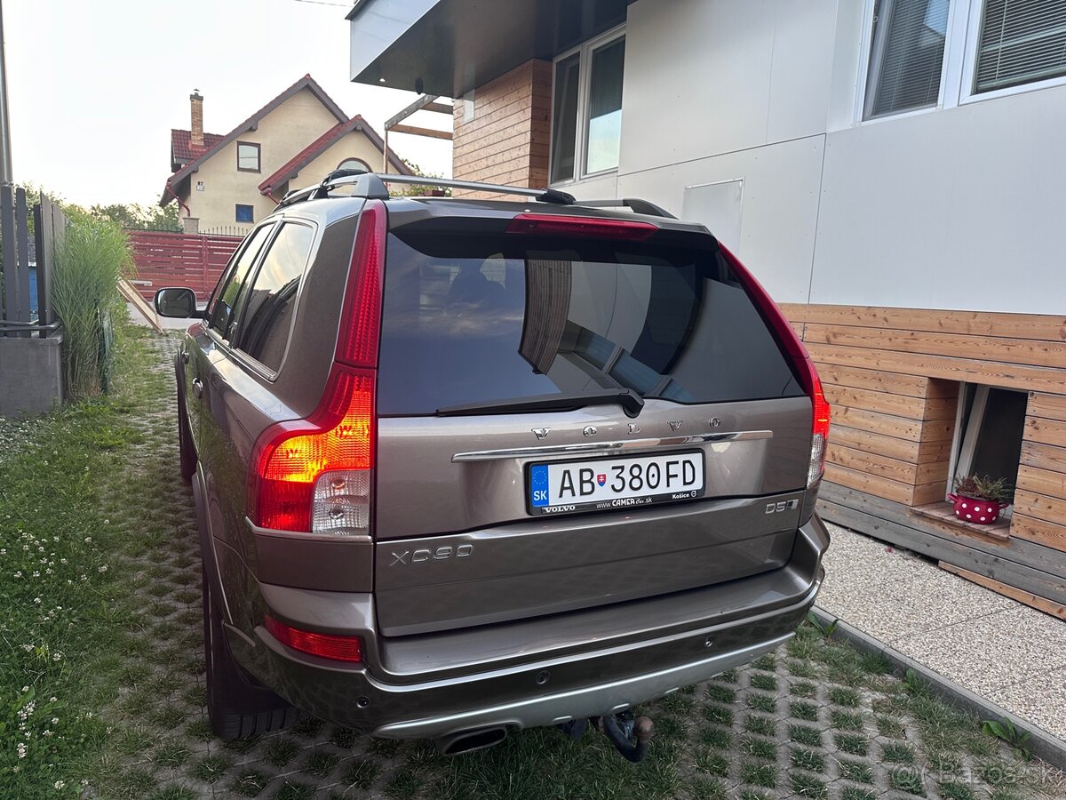 Volvo XC90 D5 - 2