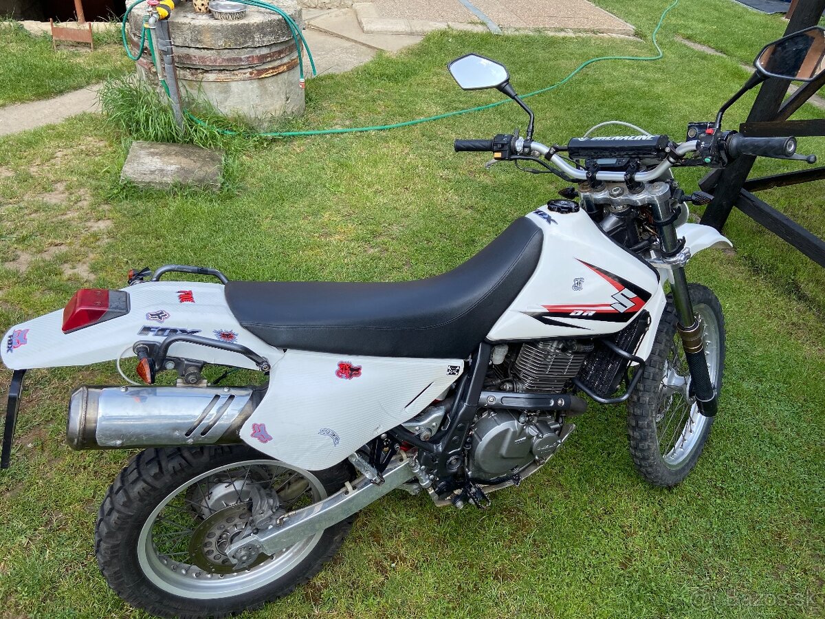 Suzuki DR 650 ,r.v.98 ,len 14 t km