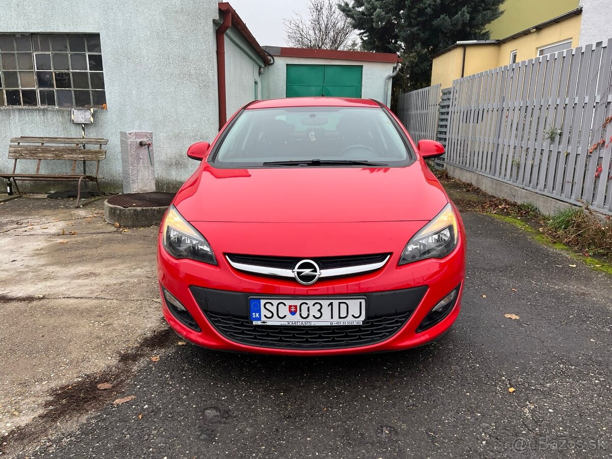 Opel Astra Notchback - 2