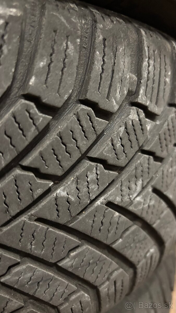 Predám zimne pneumatiky 205/55/R16 - 2