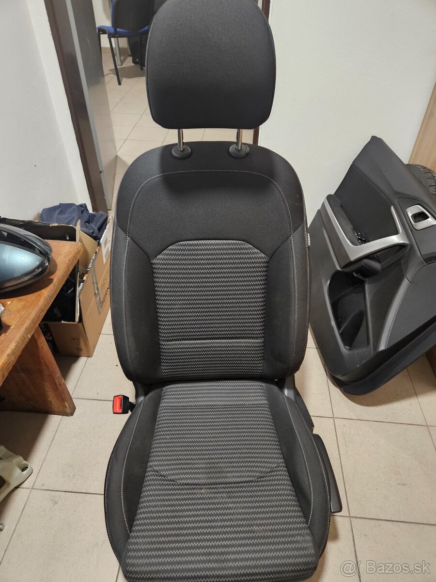 Sedačky Kia Ceed SW 2024 - 2