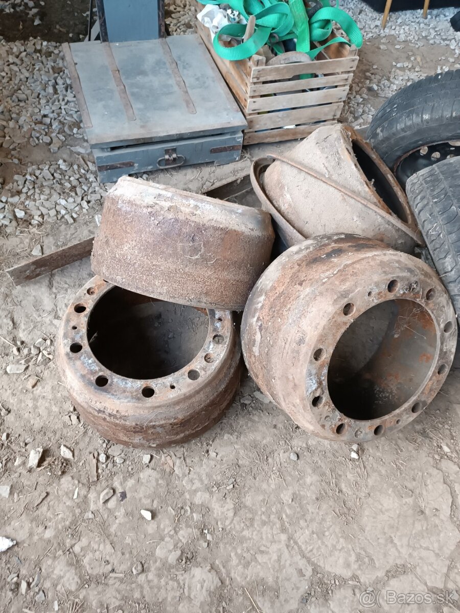 Tatra 148 náhradné diely - 2