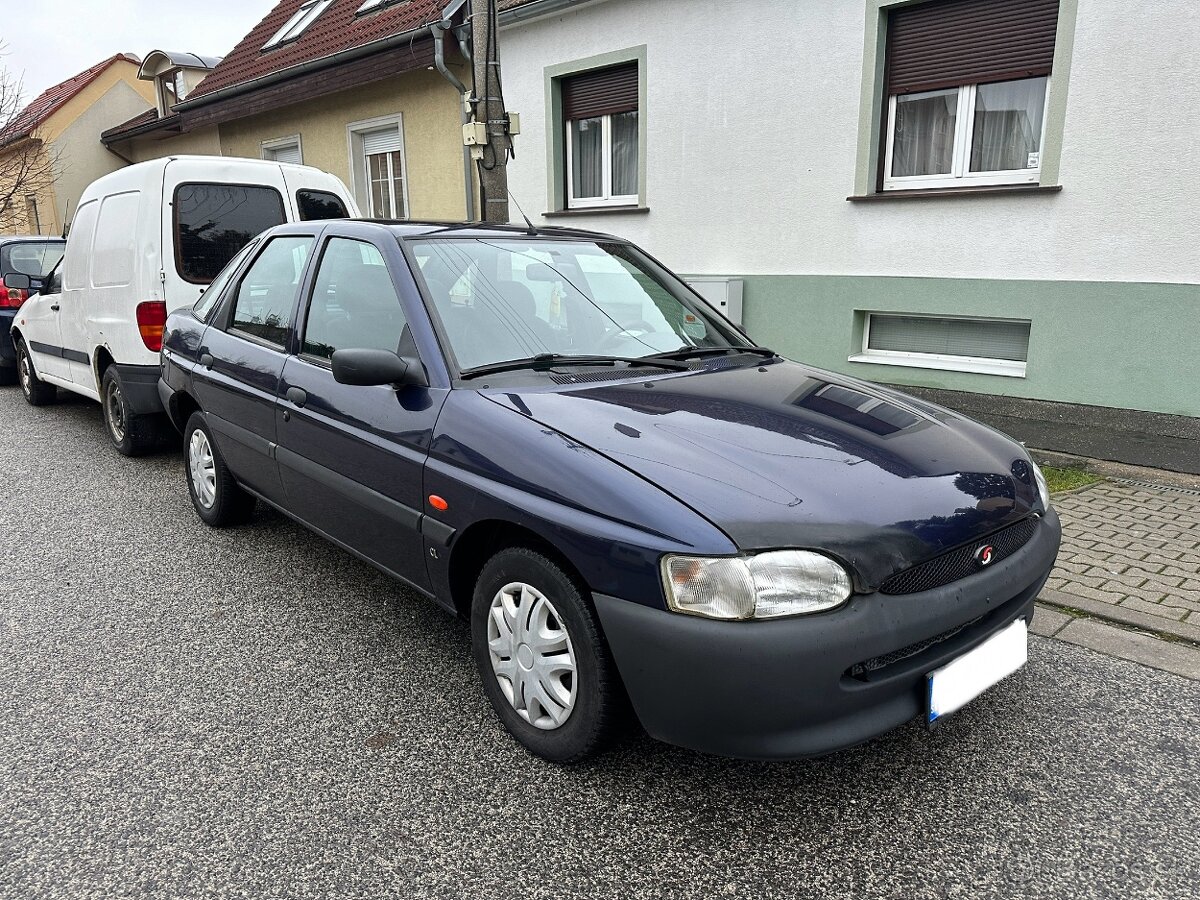 Predám Ford Escort 1.6 16V - 2