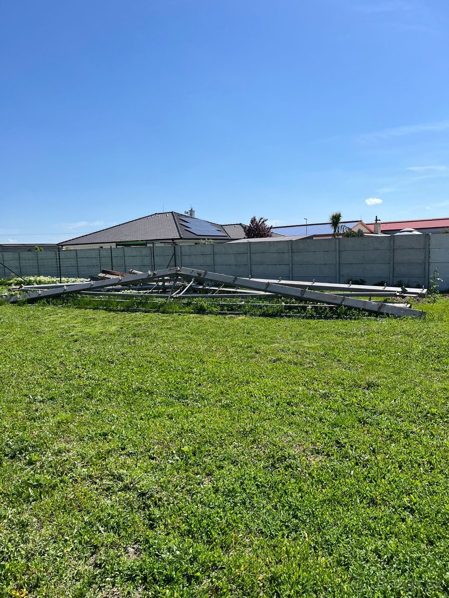 Predam konstrukciu haly - 2