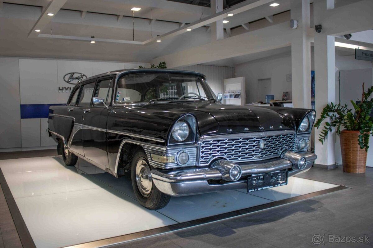 Čajka GAZ M13 - 2