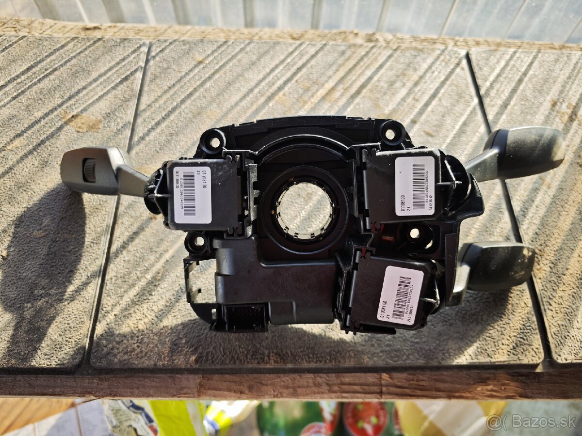 E91/M47 120kw páčky poď volantu+tempomat - 2