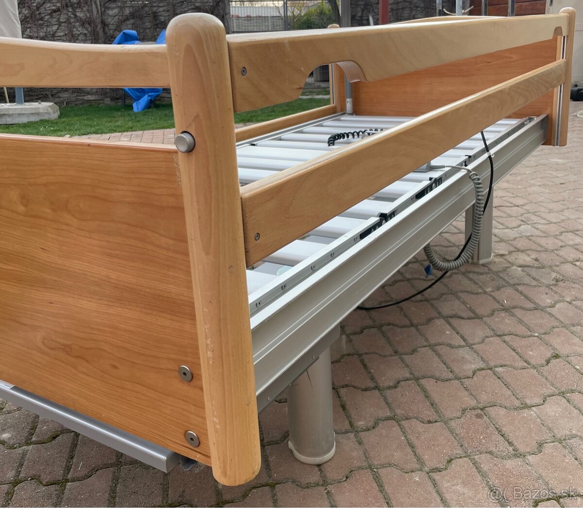 Polohovateľná elektrická posteľ - 2