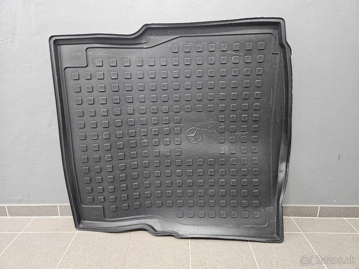 Gumena Vanička Trieda E Sedan - 2