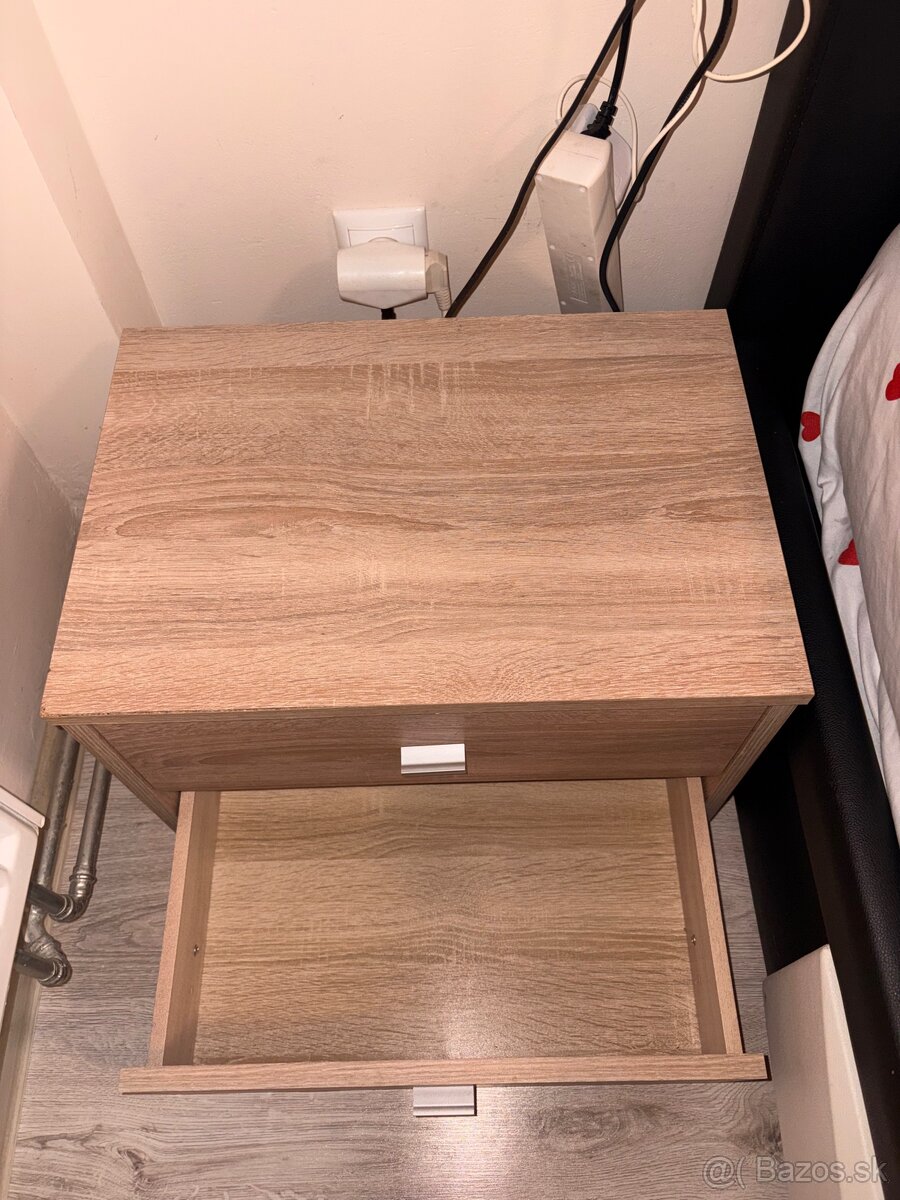 Stolík - 2