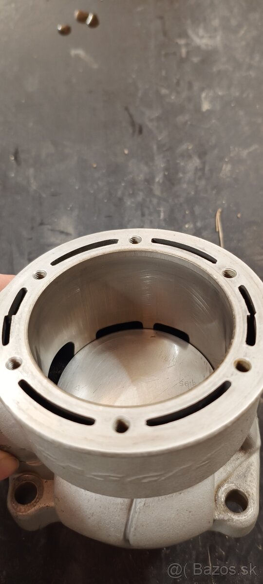 Valec GG TXT300 - 2
