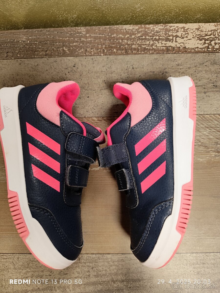 Dievčenské Adidas c.31 - 2