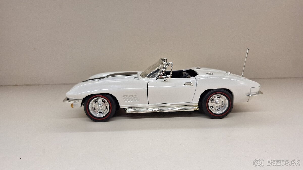 CHEVROLET CORVETTE - 2