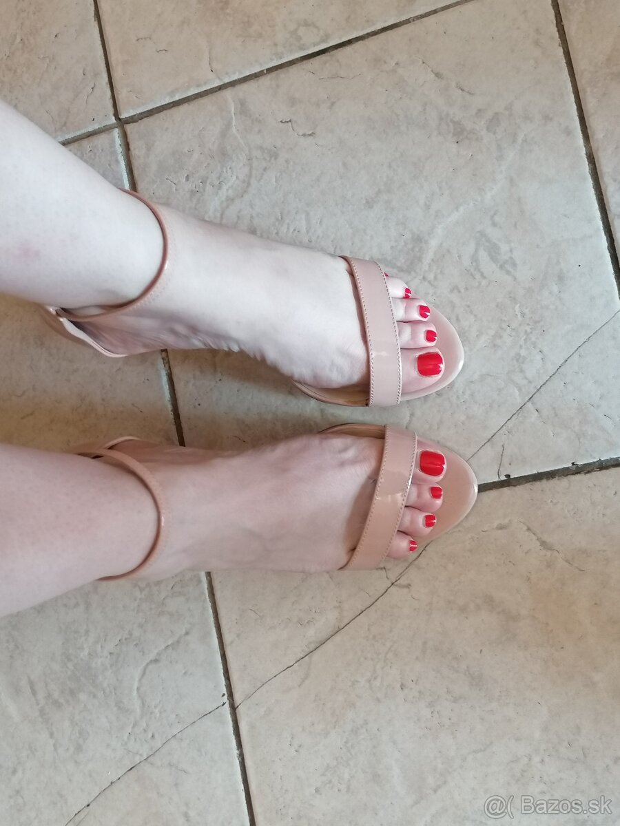 Dámske lodičky /sandálky v. 40 nové - 2