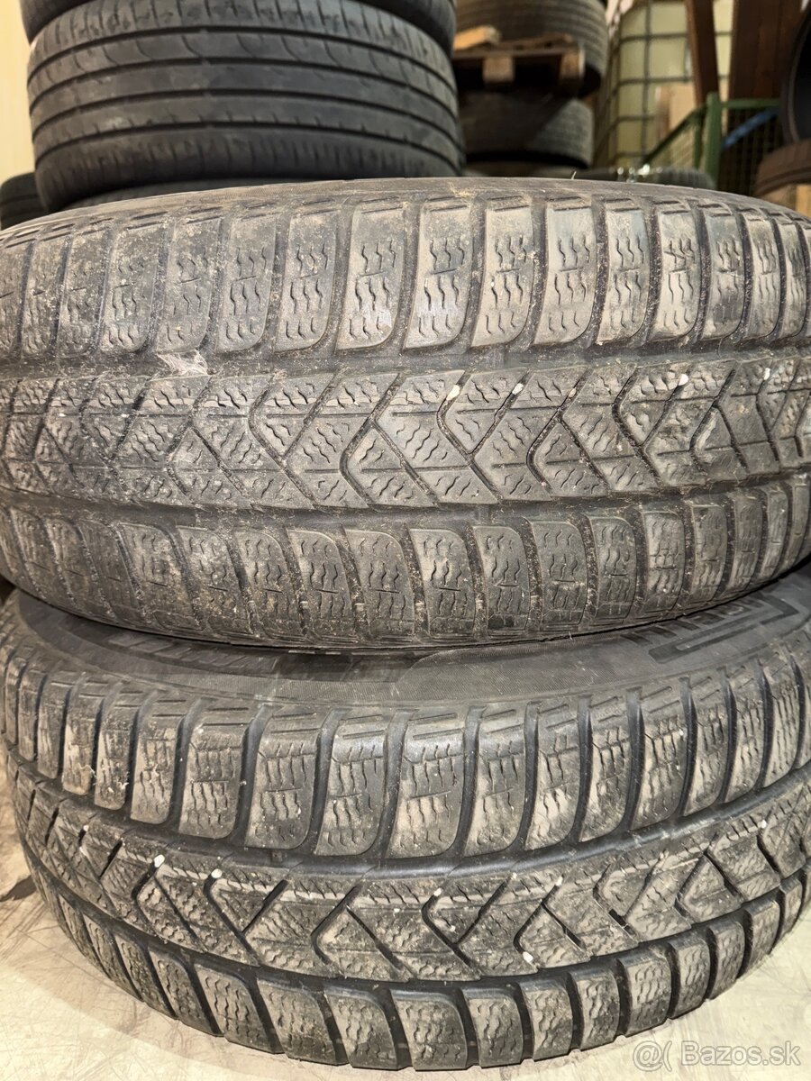 2ks Pirelli Sottozero 3 - 215/55R17 94H SealInside - 2