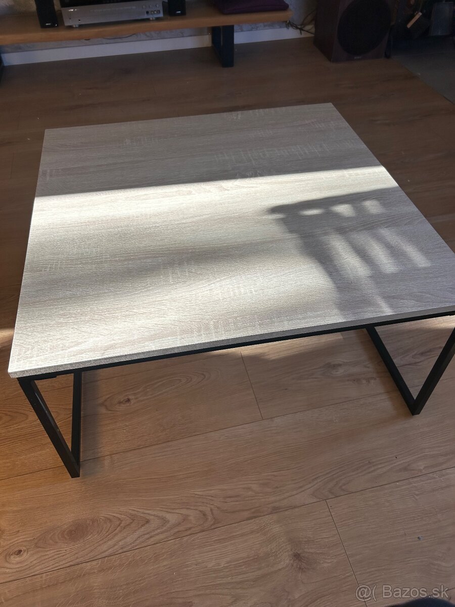 Predam obyvackovy stol - 2
