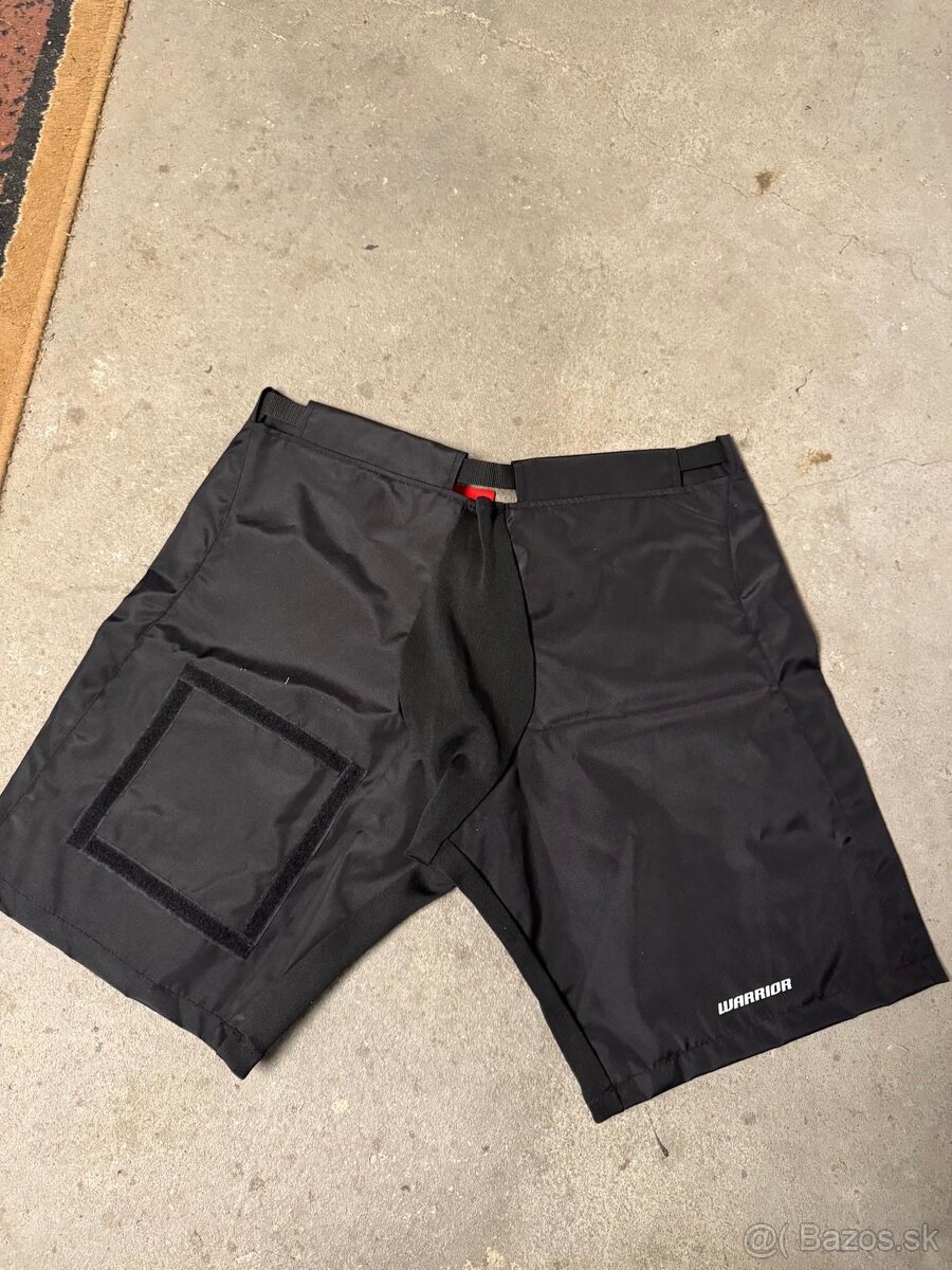 Predam hokejove nohavice - 2