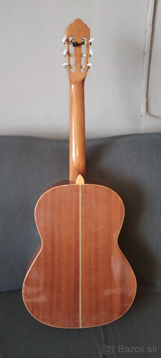 3 Gitary + 2 obal - 2