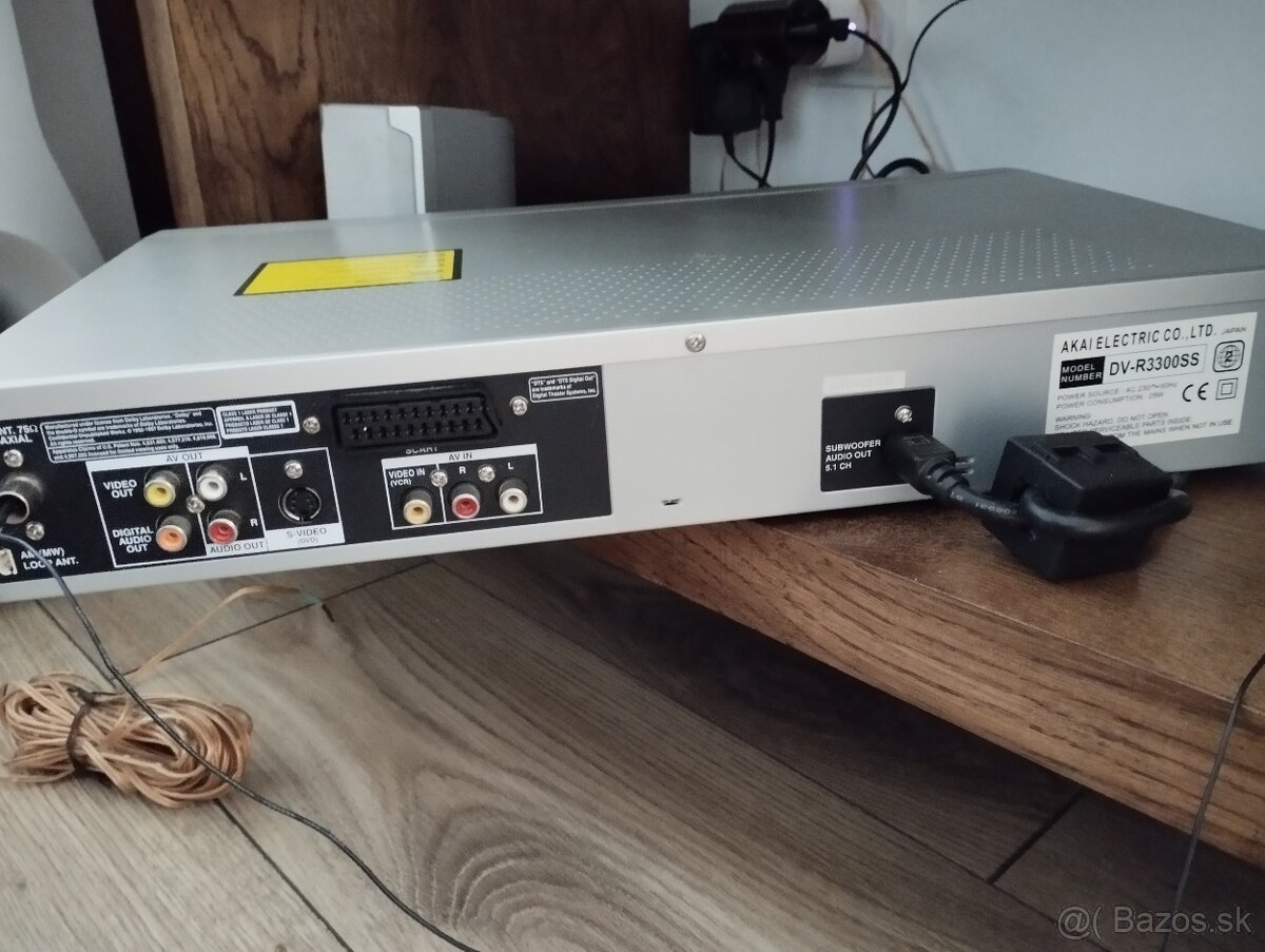 Domace kino AKAI - 2