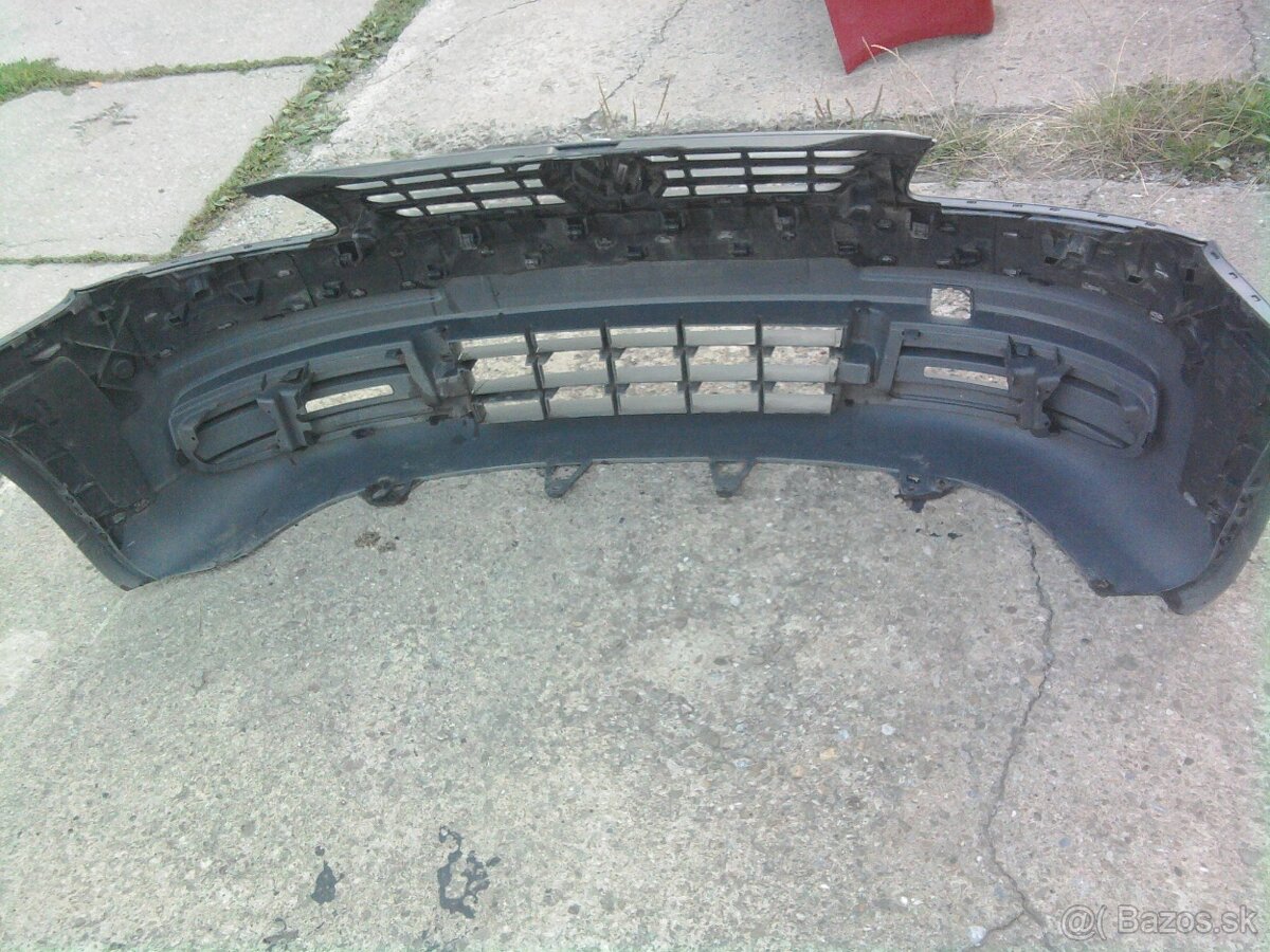 Predam predny naraznik vw caddy - 2