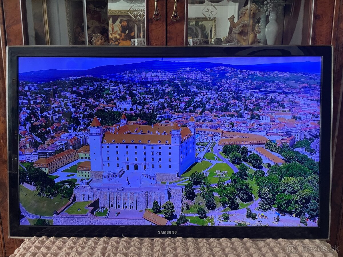 Predám LED TV Samsung UE37D5000 Full HD - 2