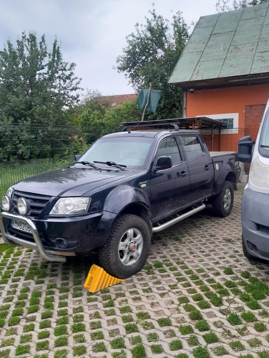 Tata Xenon