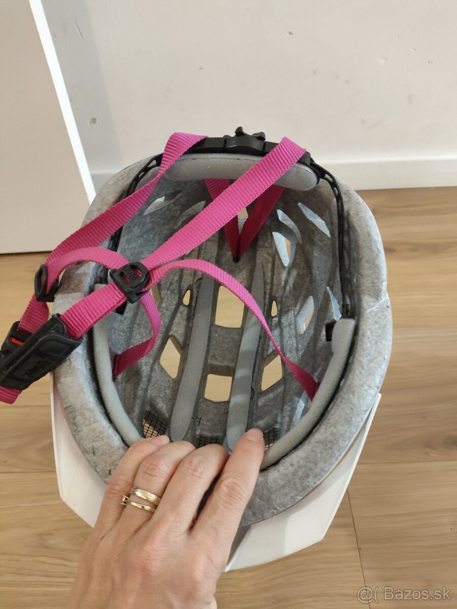 prilba dámska UVEX - 2