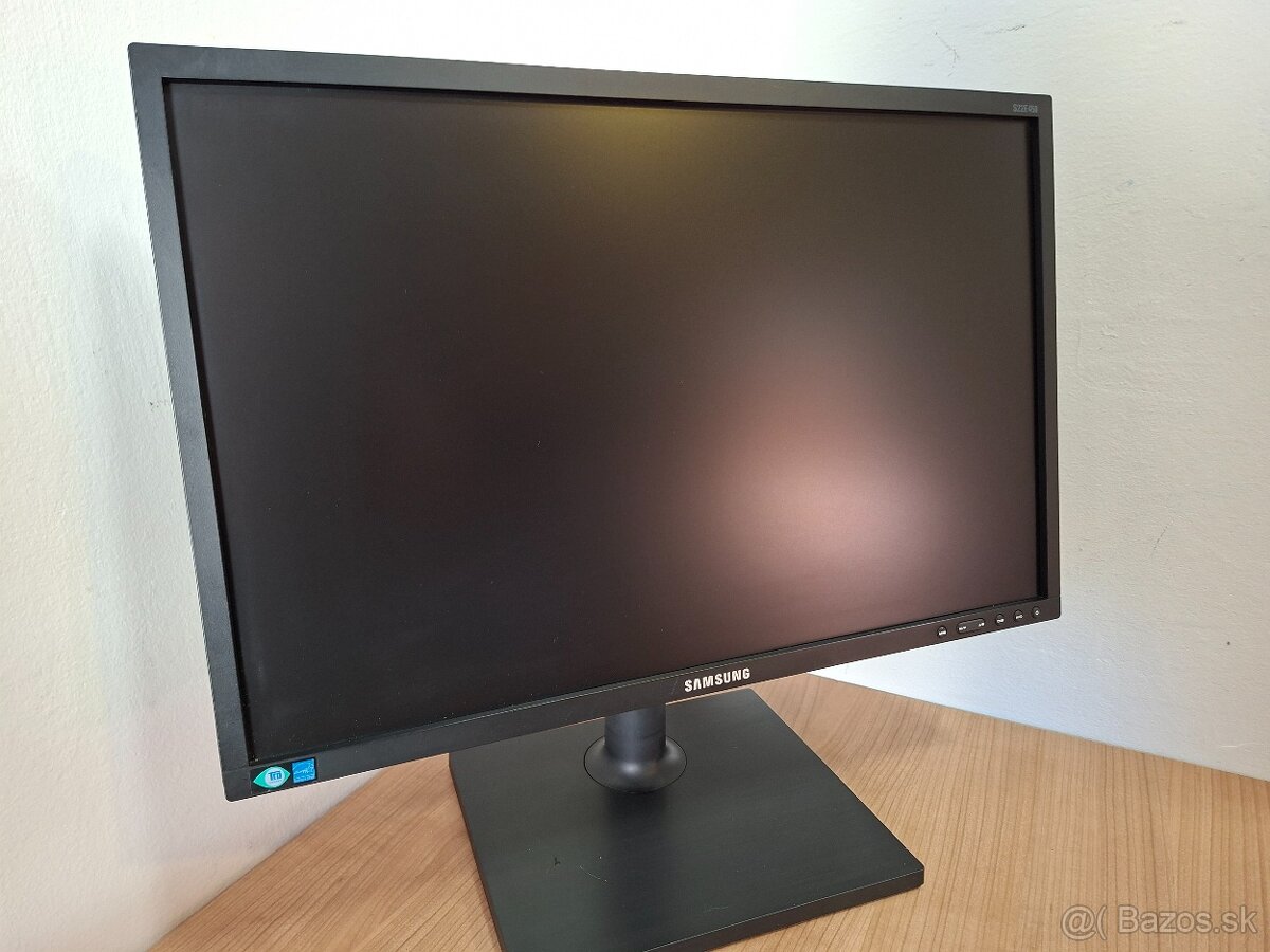22" monitor Samsung S22E450, 1680x1050, 16:10, dvi, vga - 2
