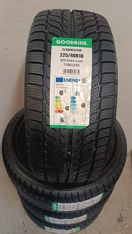 225/40 R18 zimné pneumatiky DOT 2025 - 2