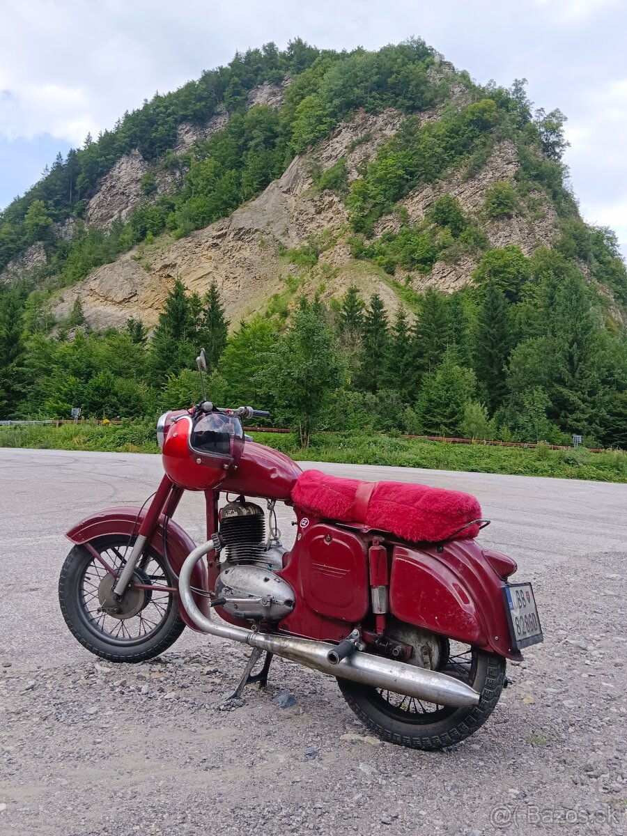 Jawa 250 353 kývačka - 2
