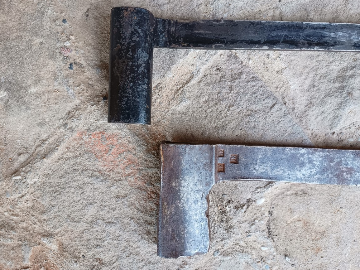 Dlátovka sekera,sekery,hoblík,nebožiec,staré náradie, - 2