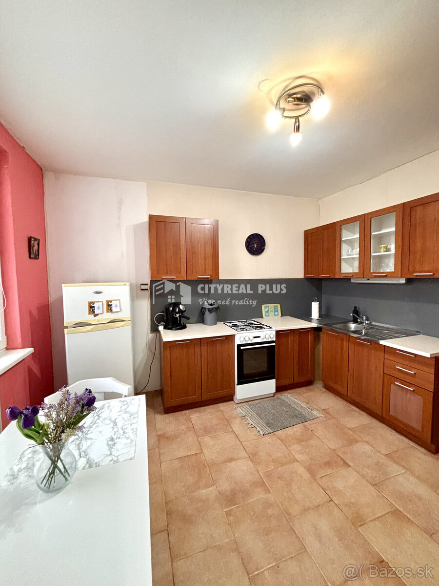 Ponúkame Vám na prenájom 1 izbový byt v Nových Zámkoch - 2