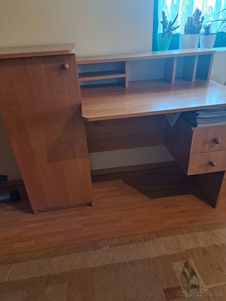 Písací stolik - 2