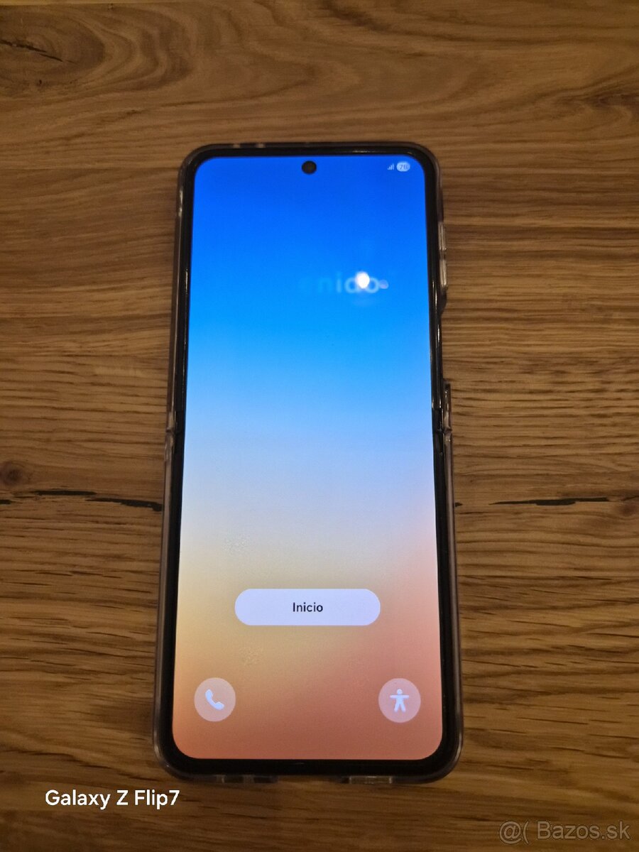 Samsung Galaxy Z Flip 5 - 2