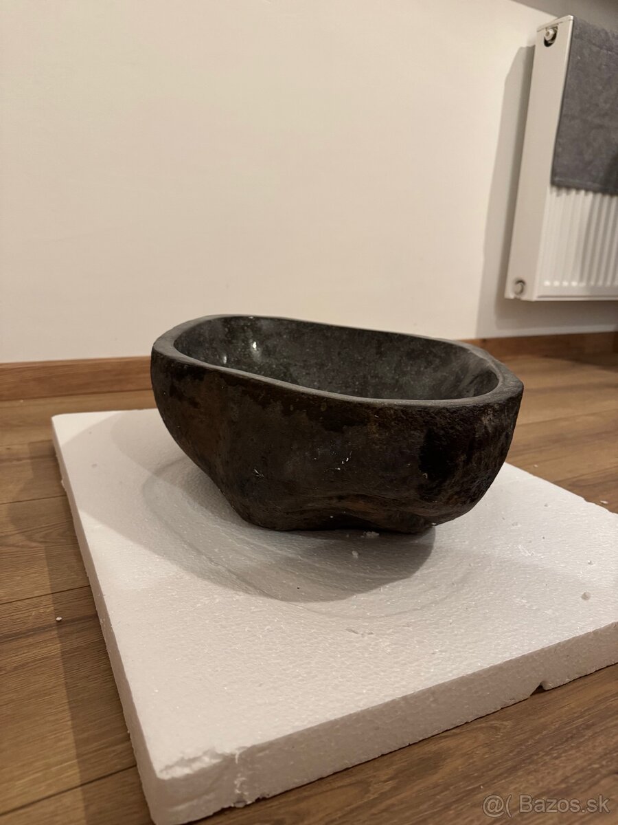 Kamenné umývadlo - 2
