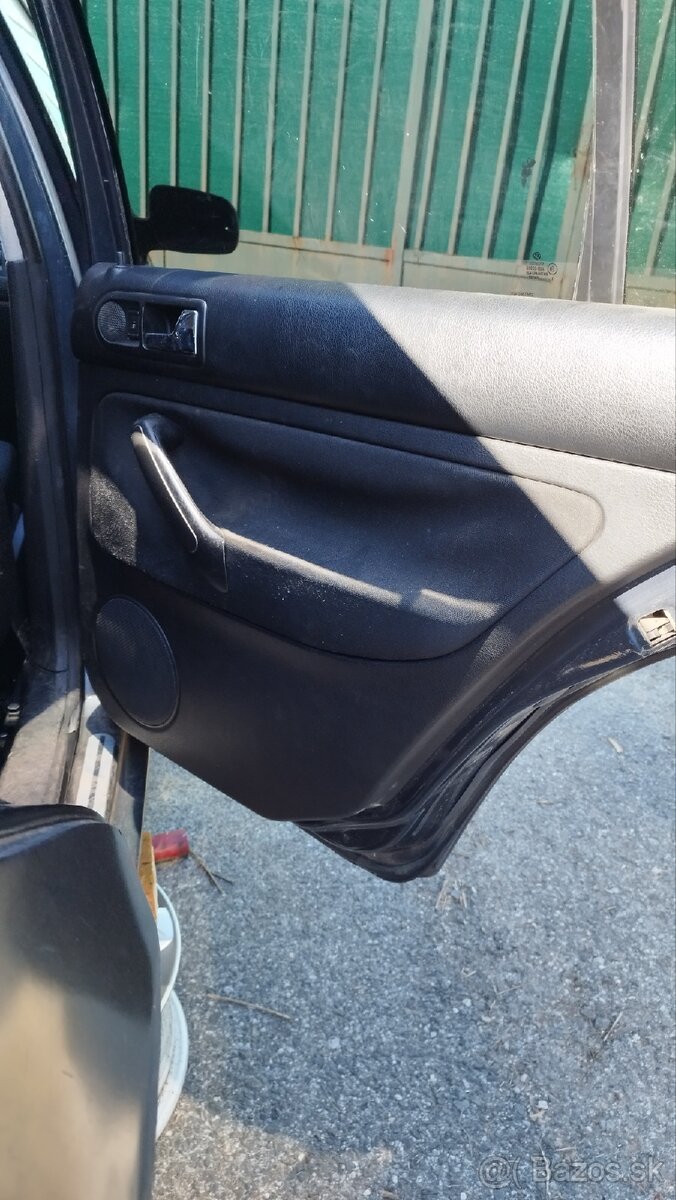 Zadné dvere Bora kombi,pravé - 2