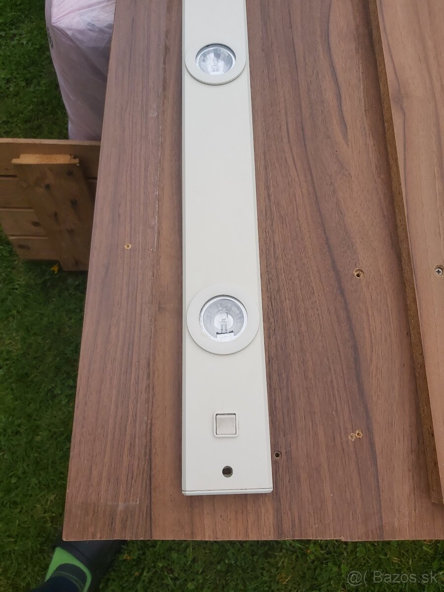 Svetlo pod kuch.linku - 2