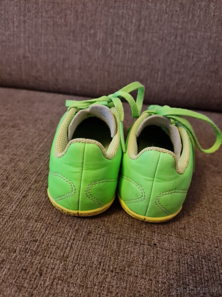 Halovky Adidas 28 - 2