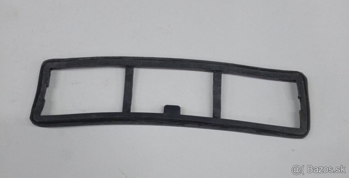 Tvarové tesnenie na Zetor - 2