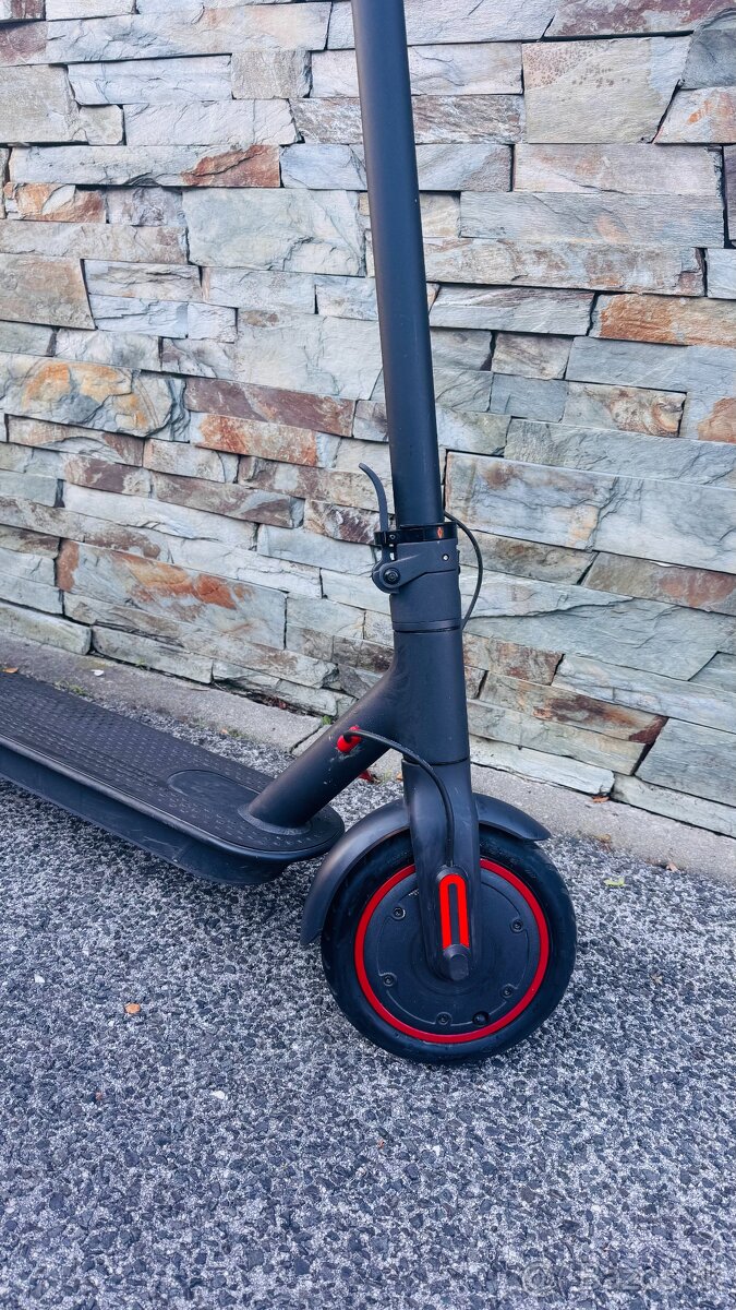 Kolobezka Xiaomi M365 Pro - 2