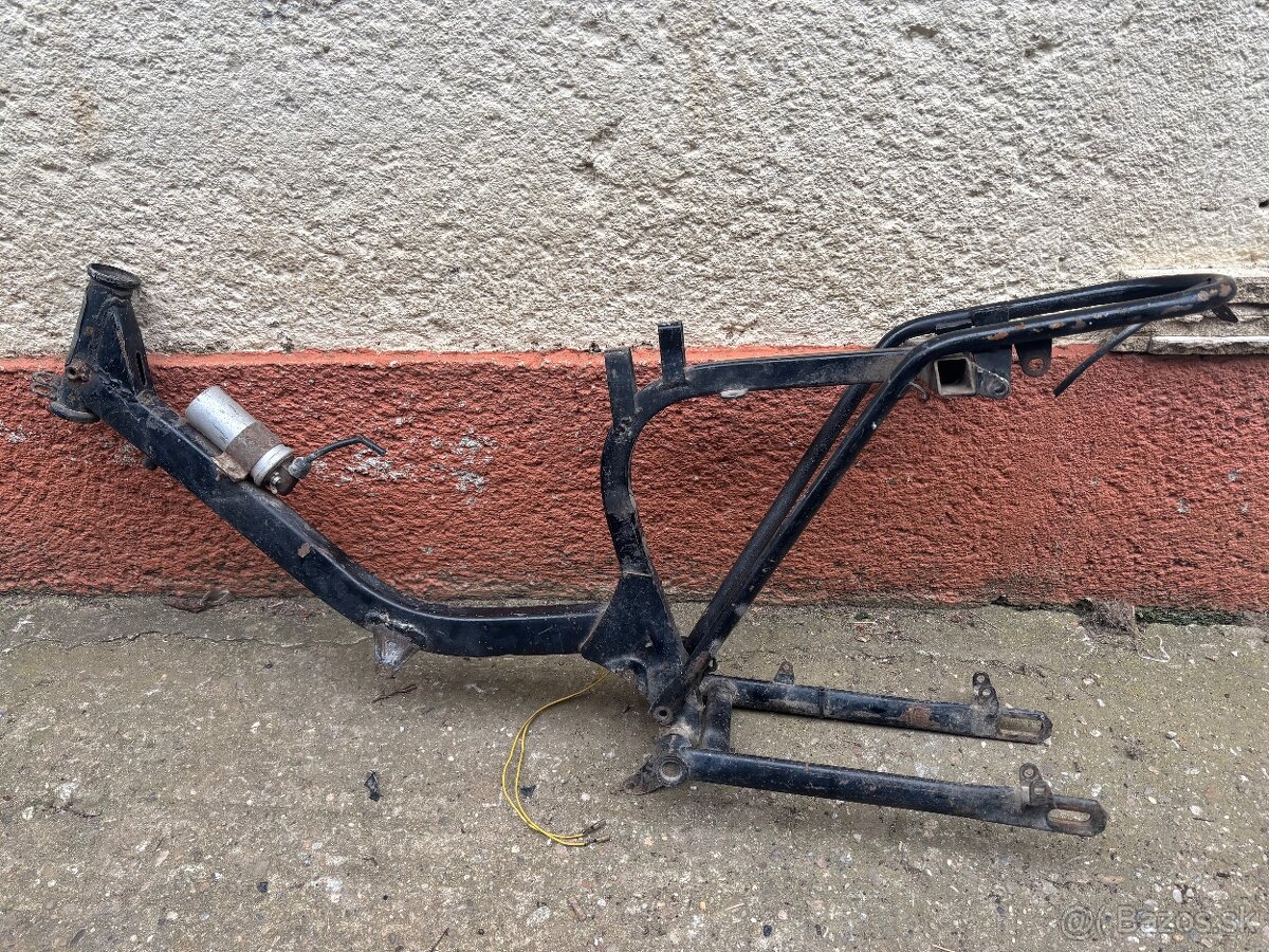 Kostry jawa pionier a jawa Mustang - 2