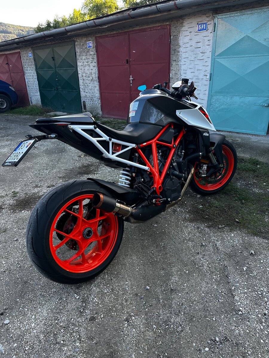 KTM SuperDuke 1290R - 2