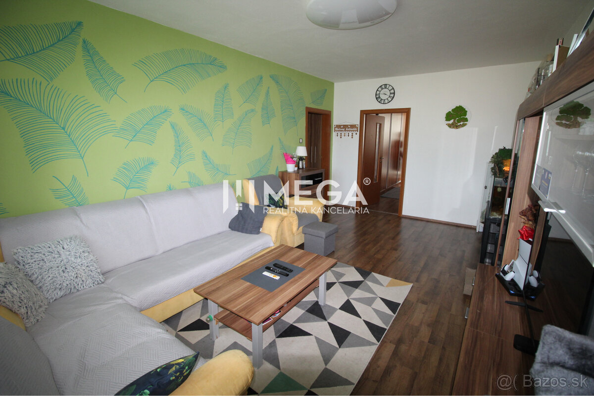 REZERVOVANÝ - čiastočne zrekonštruovaný 3 izbový byt Snina - 2