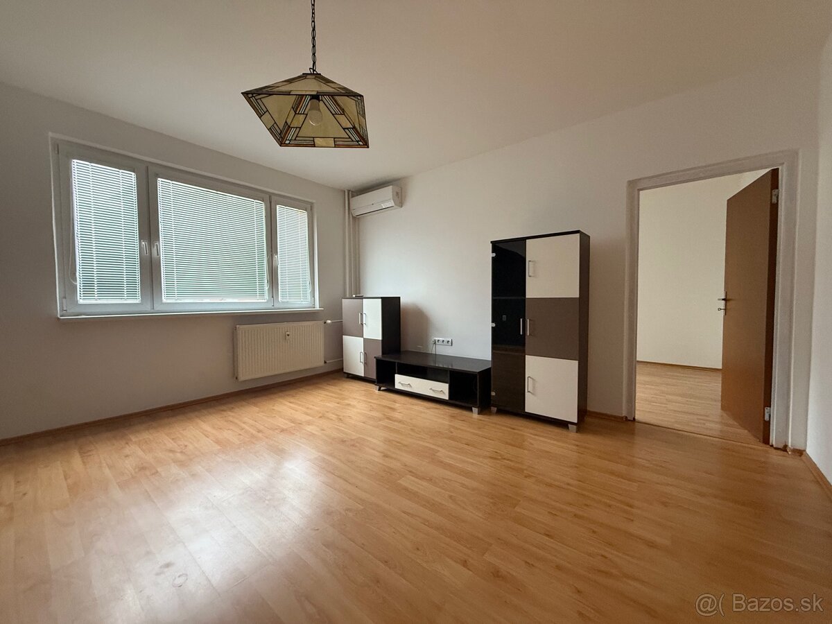 Prenajom 3 izbový byt Pezinok - 2
