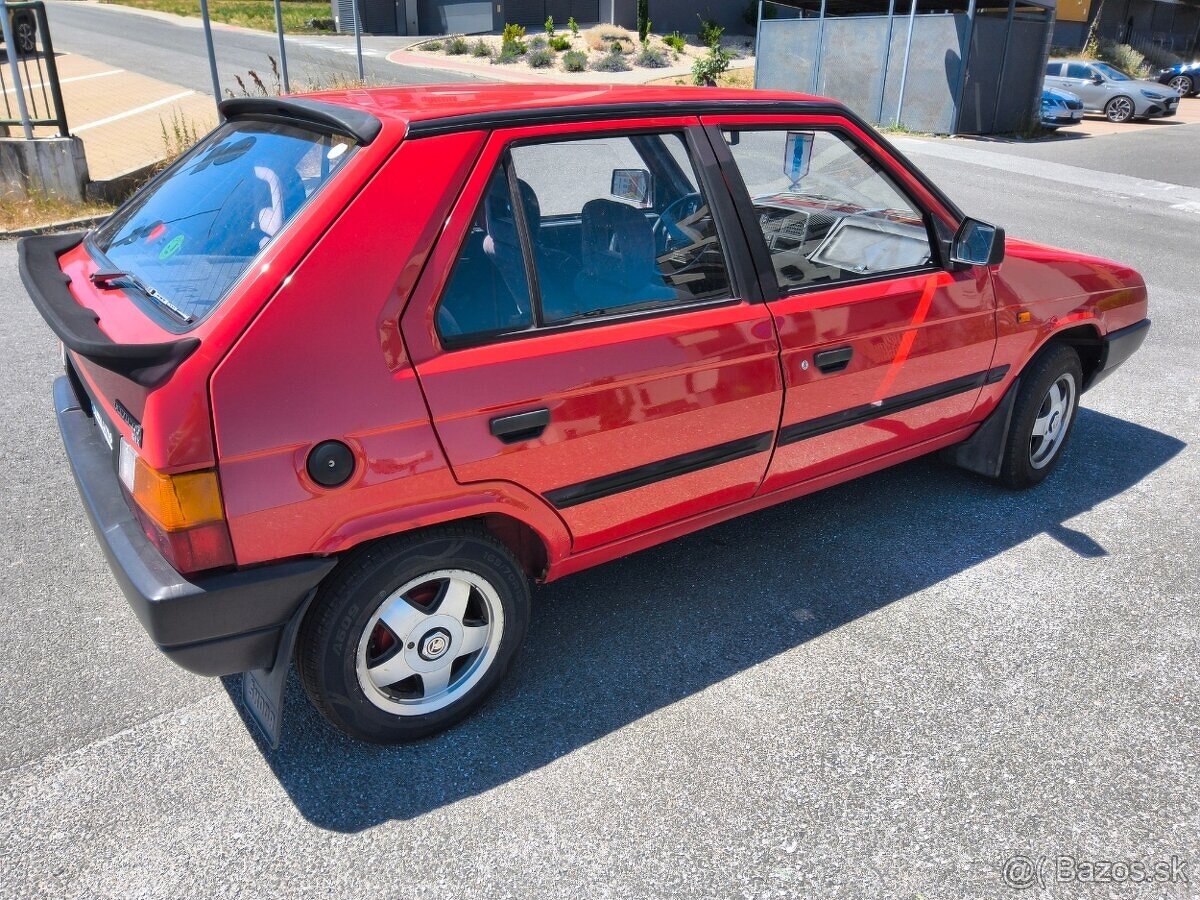 Skoda favorit 135l glx - 2