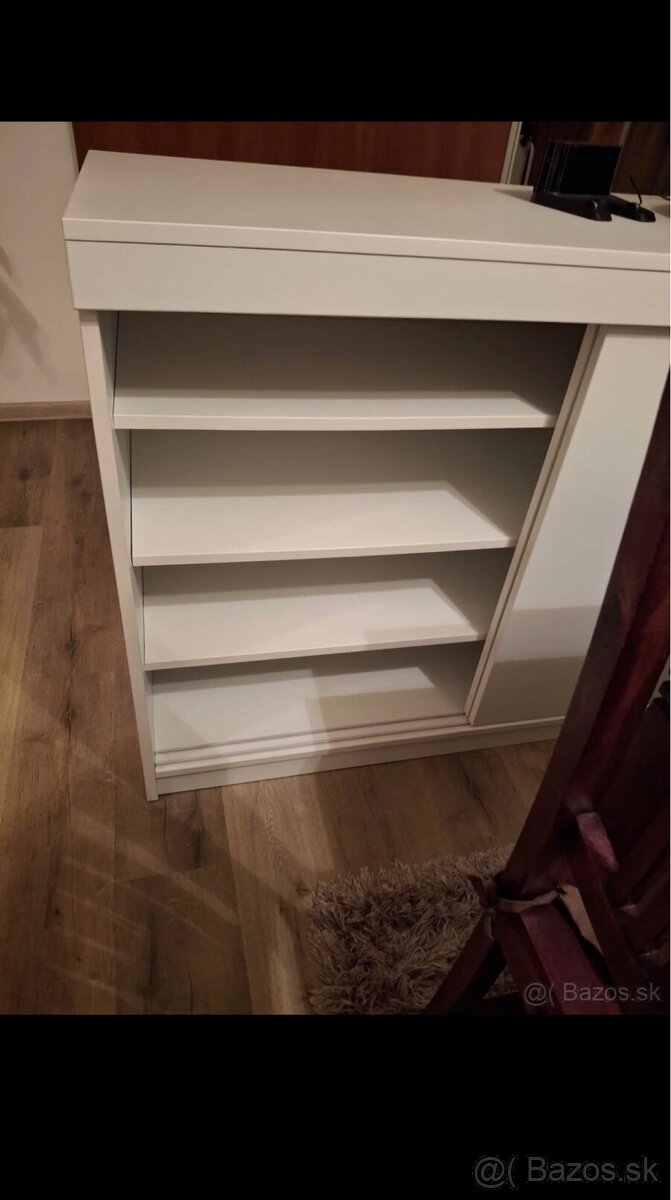 Predám na mieru stavanú komodu s úložným priestorom - 2