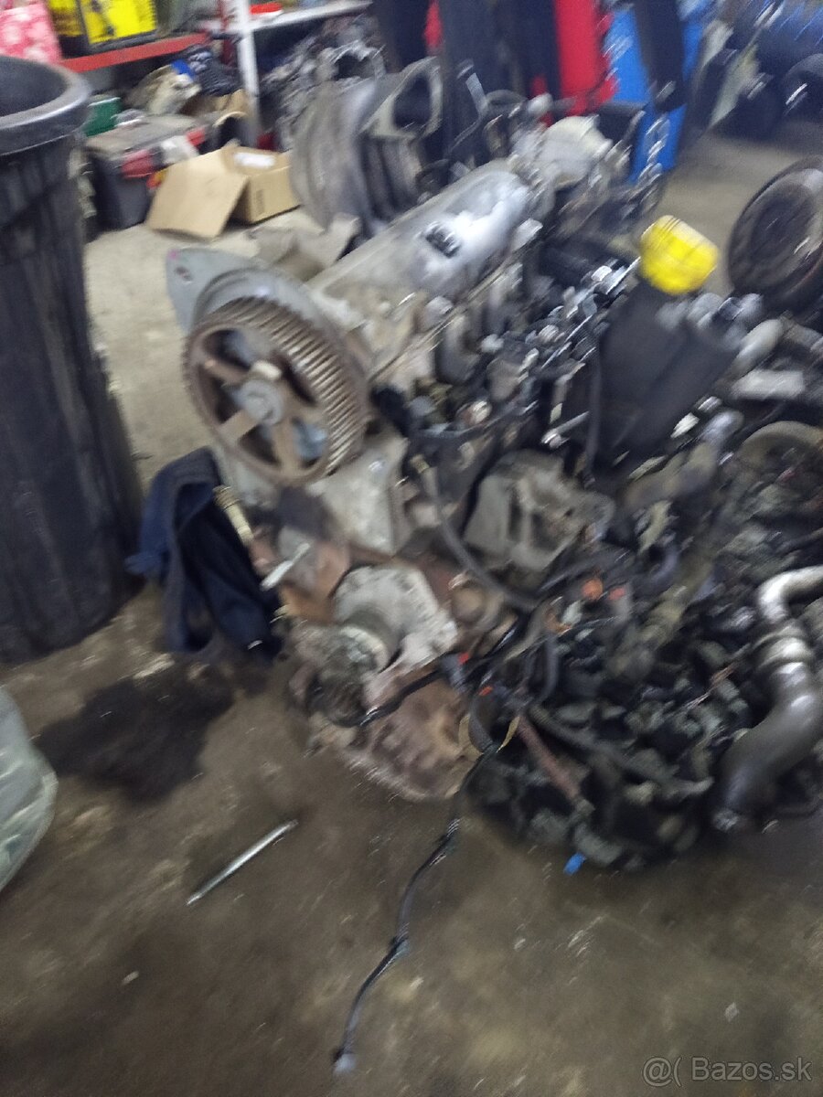 1.9 96kw Vitara vivaro Renault holomotor - 2