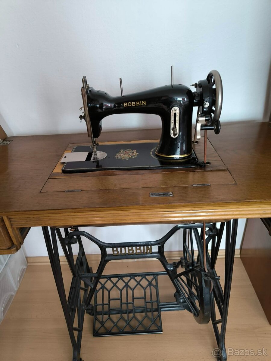Šijací stroj - 2