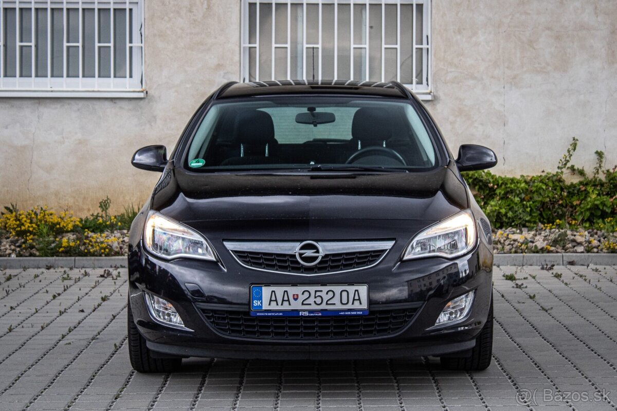 Opel Astra J 1.4 74 kW - 2